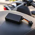 GPS tracker kecil untuk sepeda motor