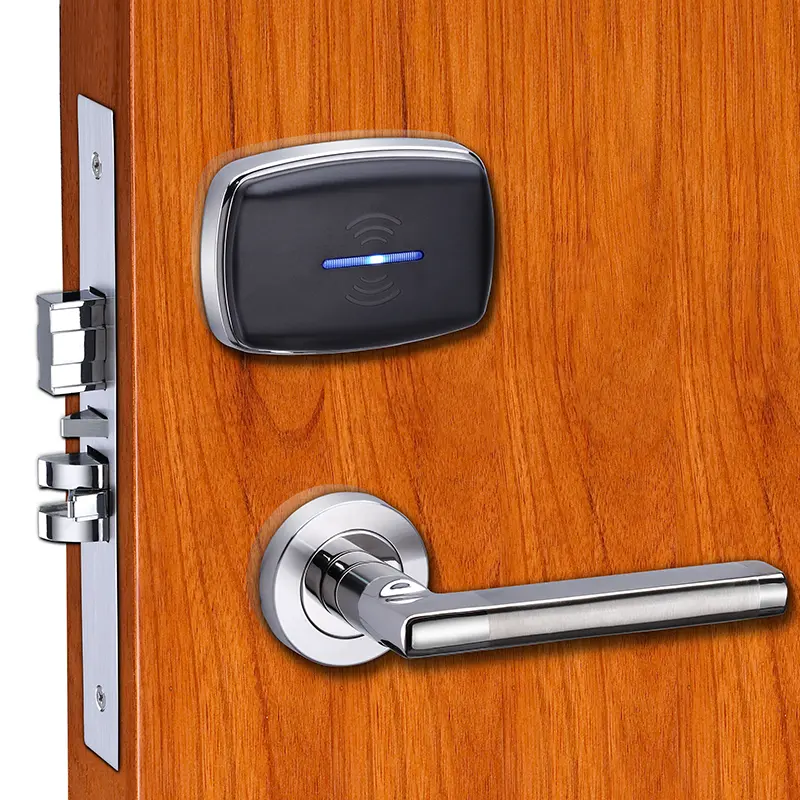 Smart Lock dipasang oleh Titantek