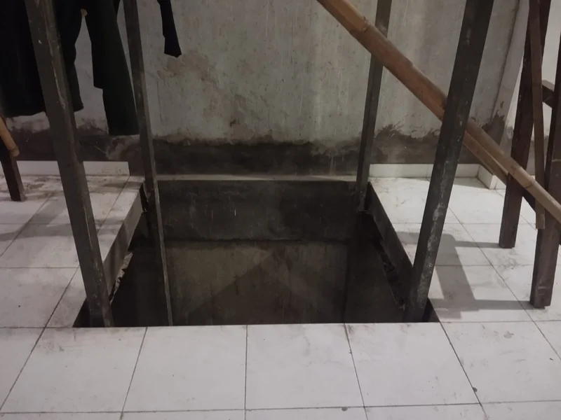 Galeri untuk proyek Instalasi Lift Barang Custom untuk Ruko Grosir Sandal, Jl. Perniagaan Jakarta Utara - Gambar 5